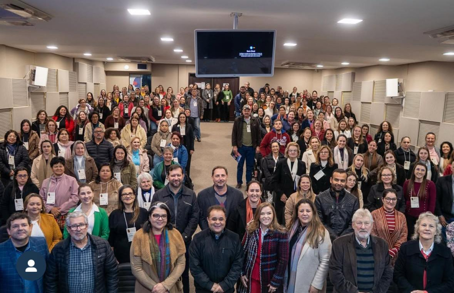 Equipe da Assistência Social de Itaipulândia participa da IV Conferência Intermunicipal de Políticas para as Mulheres em Cascavel