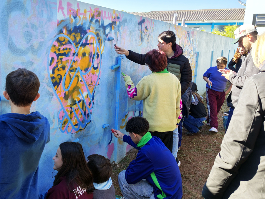 Oficina de Grafite une arte, educação e sustentabilidade em São Miguel do Iguaçu