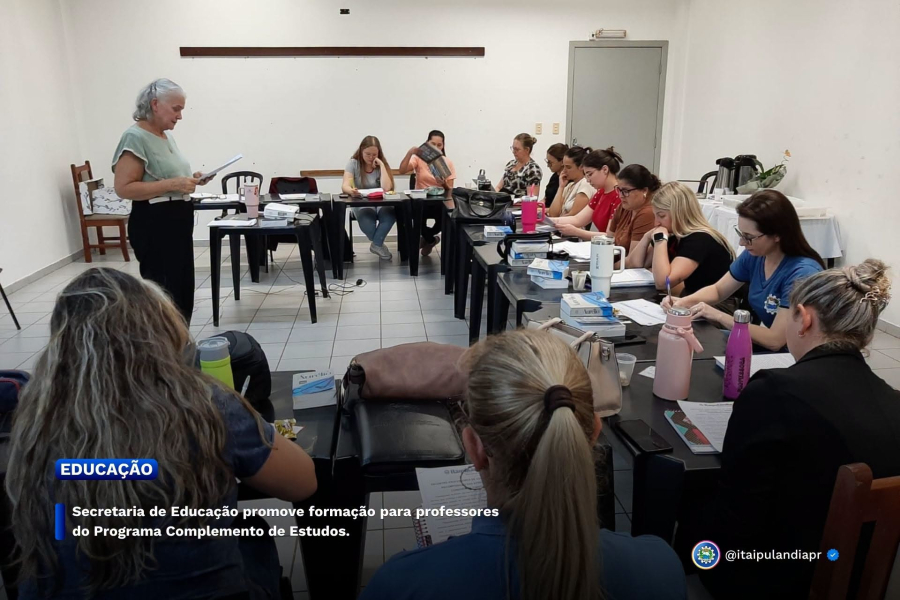 Secretaria de Educação promove formação para professores do Programa Complemento de Estudos